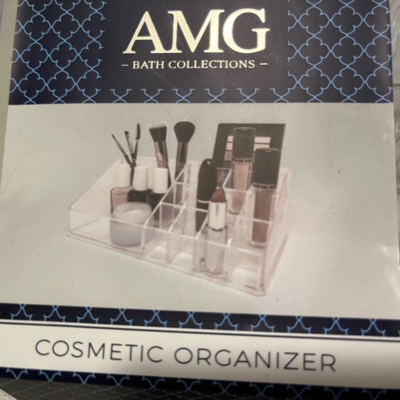 AMG 16 Compartment Clear Cosmetic Organizer - Picture 2 of 3
